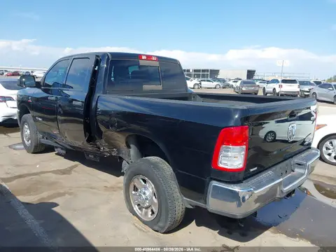 2022 RAM 2500 Tradesman 4x4 6'4 Box VIN 3C6UR5CL0NG369364 фото 3