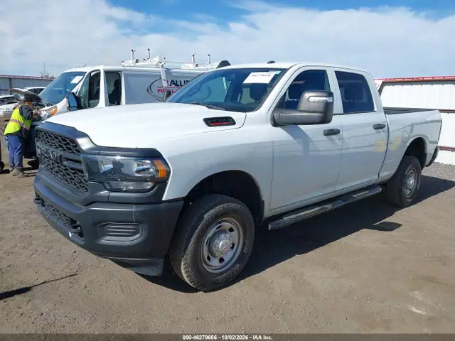 3C6UR5CJXRG282169 — 2024 RAM 2500 Tradesman 4X4 6'4 Box, фото 2 с аукциона IAAI 14.10.2026, Естественный износ