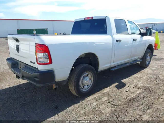 3C6UR5CJXRG282169 — 2024 RAM 2500 Tradesman 4X4 6'4 Box, фото 4 с аукциона IAAI 14.10.2026, Естественный износ