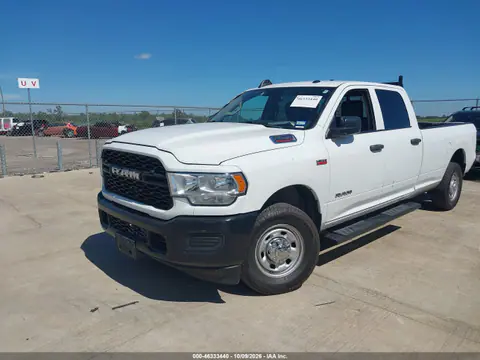 2020 Ram 2500 Tradesman 4X2 8' Box VIN 3C6UR4HJ1LG120666 фото 3