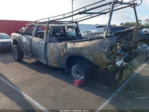 2024 RAM 2500 VIN 3C6UR5HL2RG390182 фото 3