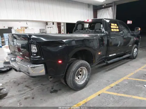 2025 RAM 3500 Big Horn 4x4 8' Box VIN 3C63RRHL6SG506590 фото 4