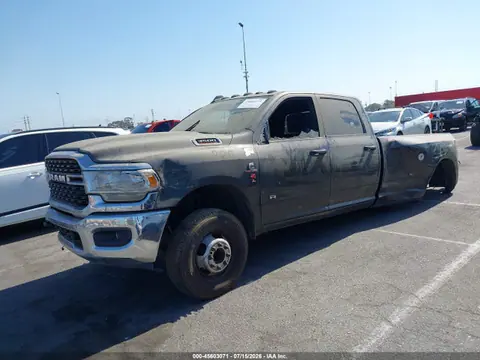 2023 RAM 3500 Big Horn VIN 3C63RRHL4PG542205 фото 2