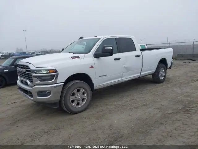 3C63R3HL1TG310927 — 2026 RAM 3500 Big Horn, фото 2 с аукциона IAAI 14.10.2026, Задняя часть