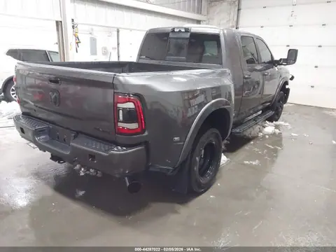 2022 RAM 3500 Laramie 4x4 6'4 Box VIN 3C63RRML8NG403701 фото 4
