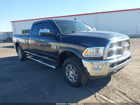 2017 RAM 3500 Laramie 4x4 8' Box VIN 3C63R3JL0HG743463 фото 1