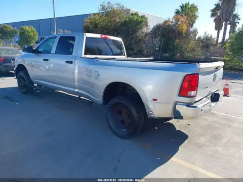 2017 RAM 3500 Tradesman 4x4 8' Box VIN 3C63RRGL0HG776229 фото 3