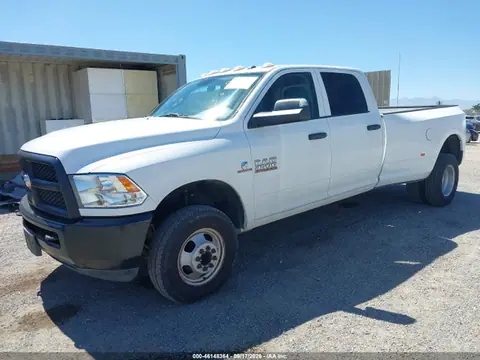 2018 RAM 3500 Tradesman 4x4 8' Box VIN 3C63RRGL2JG299096 фото 2