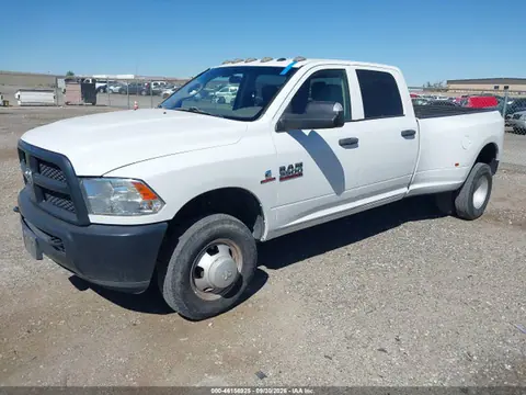 2018 RAM 3500 Tradesman 4x4 8' Box VIN 3C63RRGL8JG304849 фото 2