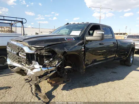2024 RAM 3500 Tradesman 4x4 8' Box VIN 3C63RRGL0RG295303 фото 2