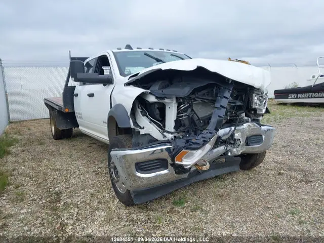 3C7WRNFL7NG303751 — 2022 RAM 5500 Chassis Tradesman/SLT/Laramie/Limited, Передняя часть (Front), фото до ремонта