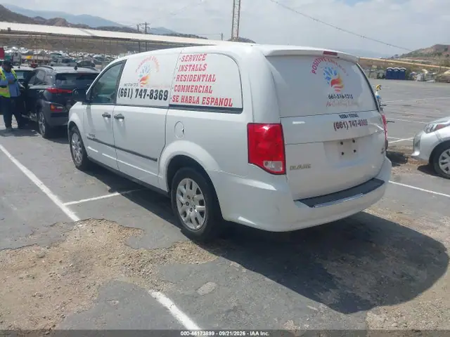 2C4RRGAG0ER323933 — 2014 RAM Cargo Tradesman, фото 3 с аукциона IAAI 14.10.2026, Естественный износ