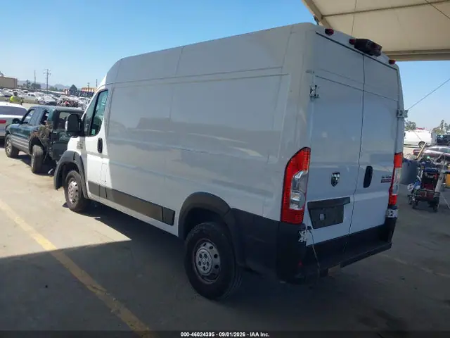 3C6LRVBG5NE102328 — 2022 RAM Promaster 1500 High Roof 136 Wb, фото 3 с аукциона IAAI 14.10.2026, Передняя часть