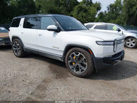 7PDSGABL1PN006297 — 2023 Rivian R1S Launch Edition, Задняя часть (Rear), фото до ремонта