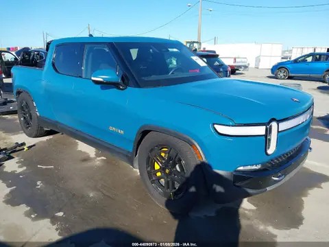 7FCTGAAA4NN010721 — 2022 Rivian R1T Adventure, Задняя часть (Rear), фото до ремонта