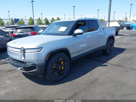 2024 Rivian R1t Launch Edition Quad Motor Large Pack VIN 7FCTGAAL8RN032163 фото 2