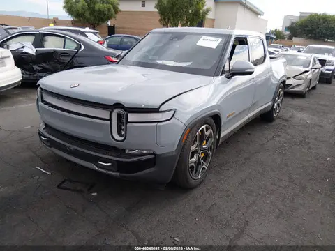 2022 Rivian R1t Launch Edition VIN 7FCTGAAL7NN004199 фото 2
