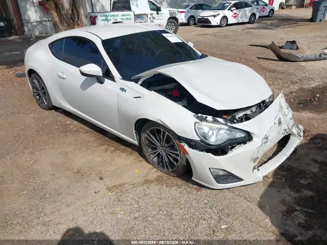 JF1ZNAA12G9707764 — 2016 Scion FR-S, Передняя часть (Front End), фото до ремонта