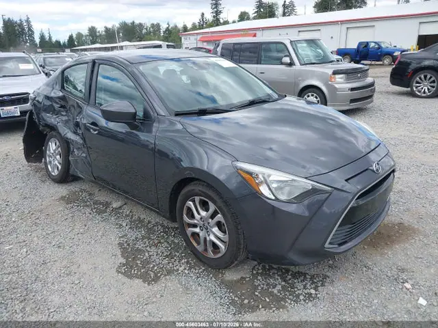 3MYDLBZV1GY117137 — 2016 Scion iA, Правый бок (Right Side), фото до ремонта