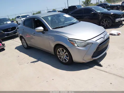 3MYDLBZV4GY107881 — 2016 Scion iA, Задняя часть (Rear), фото до ремонта