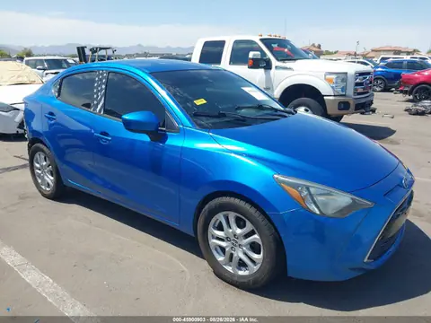 3MYDLBZVXGY118030 — 2016 Scion iA, Задняя часть (Rear), фото до ремонта