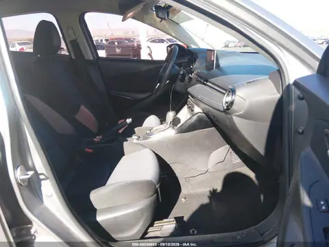 2016 Scion IA VIN 3MYDLBZV5GY140131 фото 5