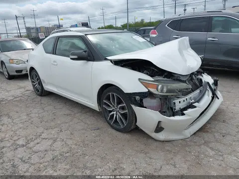 JTKJF5C77E3074068 — 2014 Scion TC, Передняя часть (Front End), фото до ремонта