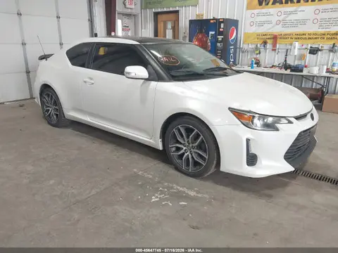 JTKJF5C77F3096377 — 2015 Scion TC, Град (Hail), фото до ремонта