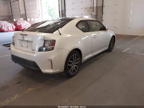 2016 Scion TC VIN JTKJF5C70GJ022392 фото 4