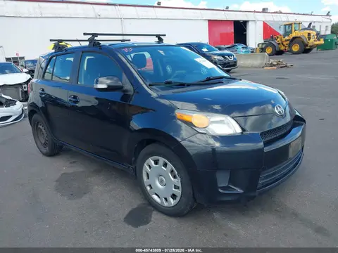JTKKUPB41E1039339 — 2014 Scion xD, Передняя часть слева (Left Front), фото до ремонта