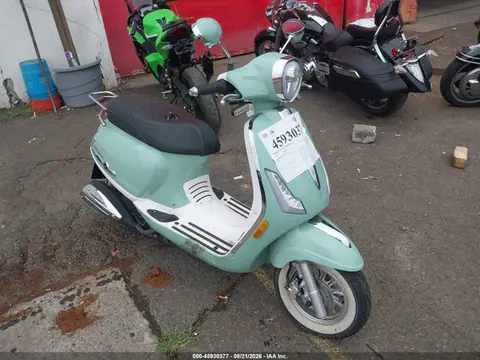 LZRJJTKFXR1000082 — 2024 Scooter 50CC, Правый бок (Right Side), фото до ремонта