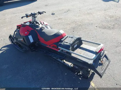2019 Skidoo Skidoo VIN YH2SFRKA2KR000192 фото 3