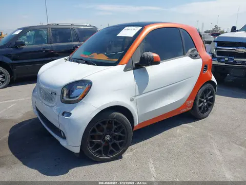 2016 Smart Fortwo Passion VIN WMEFJ5DA5GK053462 фото 2