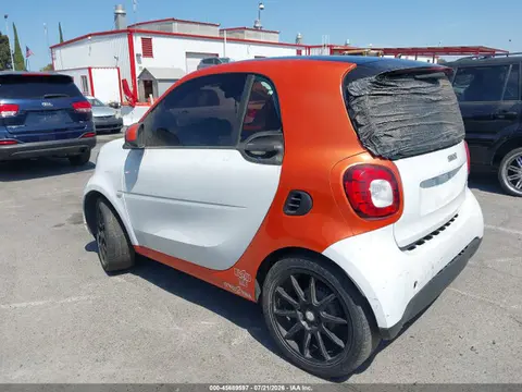 2016 Smart Fortwo Passion VIN WMEFJ5DA5GK053462 фото 3