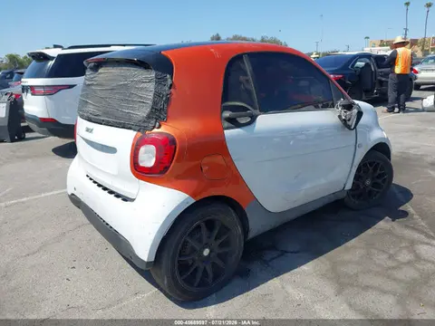2016 Smart Fortwo Passion VIN WMEFJ5DA5GK053462 фото 4