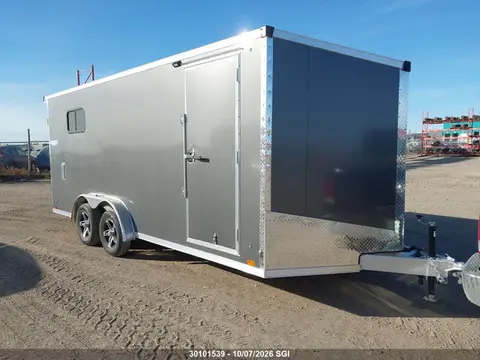 71XBE182XT1005849 — 2026 Stealth Trailers Cobra, Град (Hail), фото до ремонта
