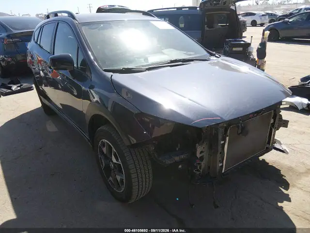 JF2GTABC1JH255196 — 2018 Subaru Crosstrek 2.0I Premium, Передняя и задняя части (Front & Rear), фото до ремонта