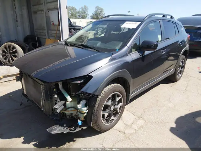 JF2GTABC1JH255196 — 2018 Subaru Crosstrek 2.0I Premium, фото 2 с аукциона IAAI 30.09.2026, Передняя и задняя части