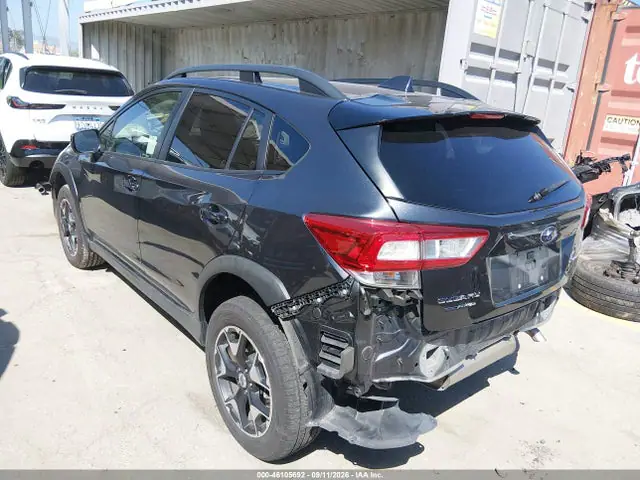 JF2GTABC1JH255196 — 2018 Subaru Crosstrek 2.0I Premium, фото 3 с аукциона IAAI 30.09.2026, Передняя и задняя части