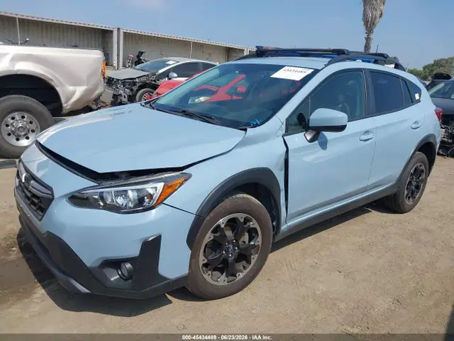 JF2GTAPC1M8320657 — 2021 Subaru Crosstrek Premium, фото 2 с аукциона IAAI 30.09.2026, Передняя часть справа