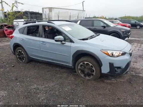 JF2GTAPC5M8341009 — 2021 Subaru Crosstrek Premium, Задняя часть (Rear), фото до ремонта