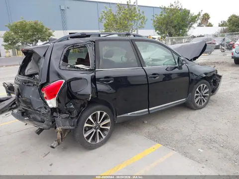 2018 Subaru Forester 2.0xt Touring VIN JF2SJGWCXJH406503 фото 4