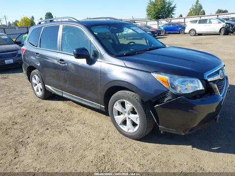 JF2SJARC5FH574646 — 2015 Subaru Forester 2.5I Limited, Передняя часть (Front & Rear), фото до ремонта