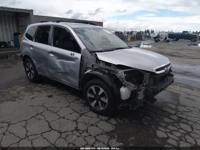 JF2SJARC0HH575089 — 2017 Subaru Forester 2.5I Limited, Передняя часть (Front End), фото до ремонта