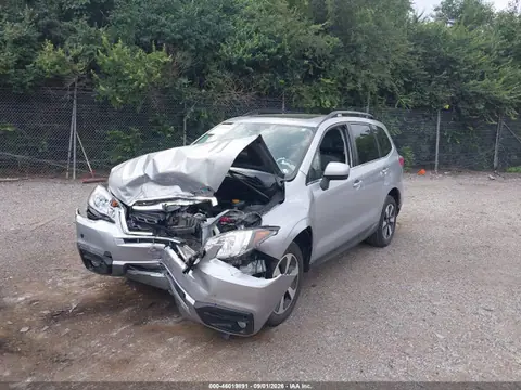 2017 Subaru Forester 2.5i Limited VIN JF2SJAJC0HH405035 фото 2