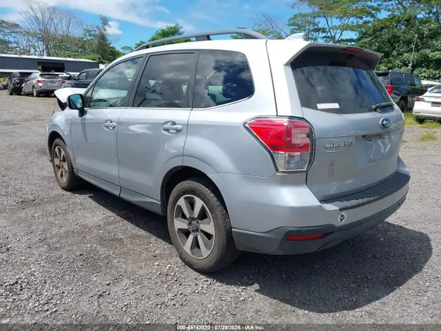 JF2SJARC9JH455894 — 2018 Subaru Forester 2.5I Limited, фото 3 с аукциона IAAI 13.10.2026, Передняя часть