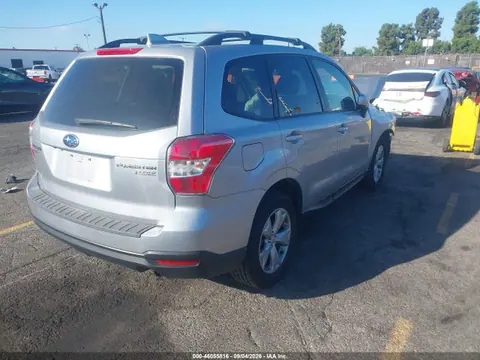 2016 Subaru Forester 2.5i Premium VIN JF2SJAGC6GH498858 фото 4