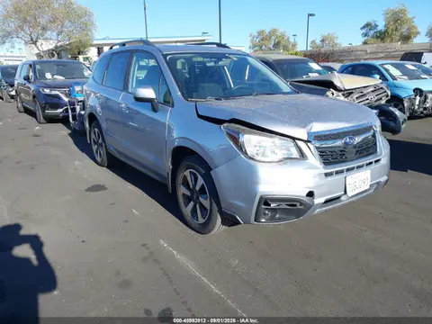 JF2SJAEC5HH419829 — 2017 Subaru Forester 2.5I Premium, Передняя часть (Front End), фото до ремонта