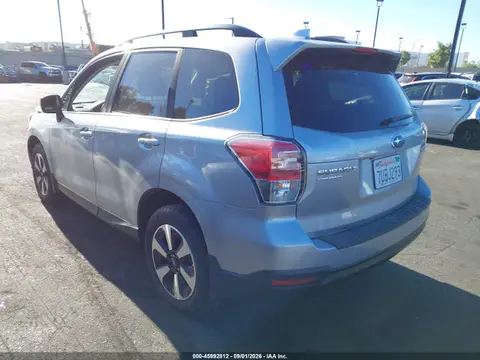 2017 Subaru Forester 2.5i Premium VIN JF2SJAEC5HH419829 фото 3