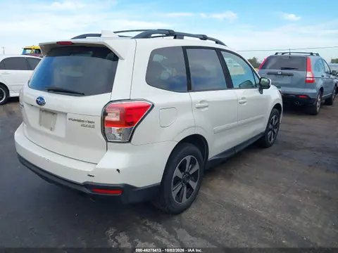 2017 Subaru Forester 2.5i Premium VIN JF2SJAGC9HH492070 фото 4